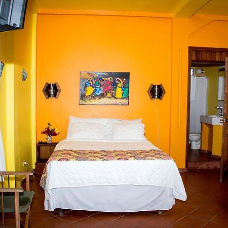 Hotel Maya Vista Tela Exterior photo