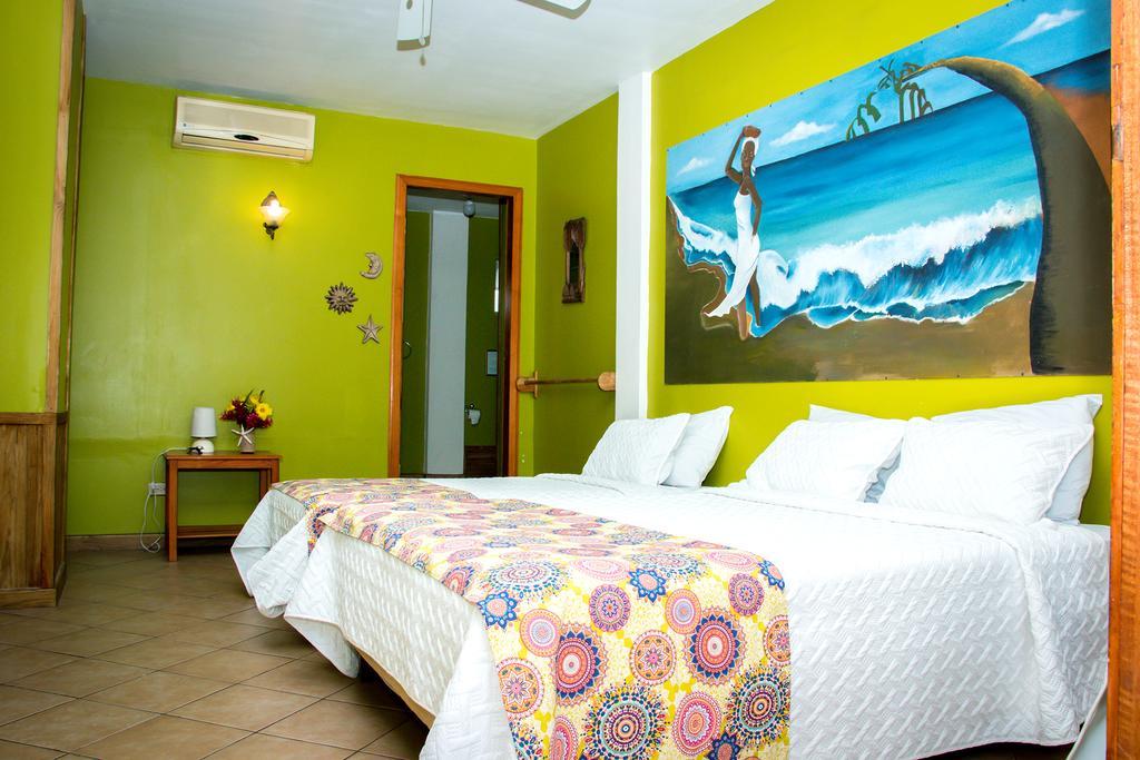 Hotel Maya Vista Tela Exterior photo